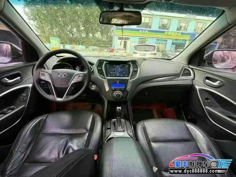 14年现代新胜达轿车抵押车出售