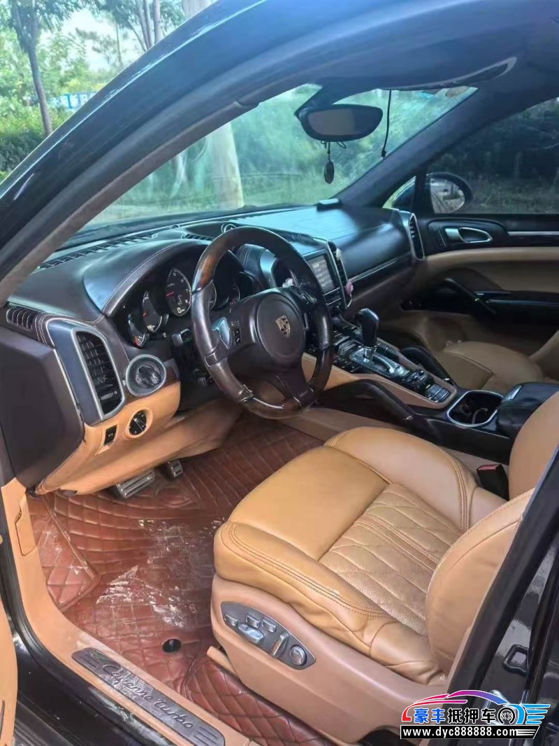 12年保时捷卡宴轿车抵押车出售