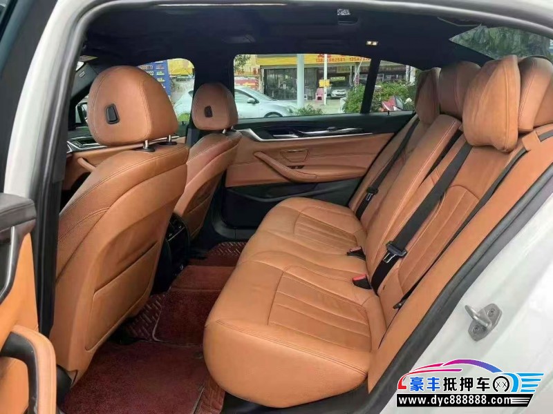 18年宝马5系轿车抵押车出售