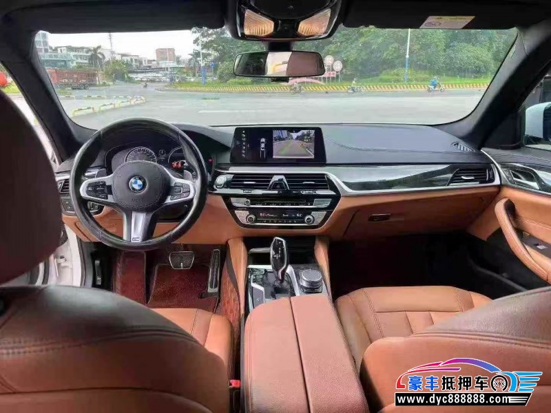 18年宝马5系轿车抵押车出售