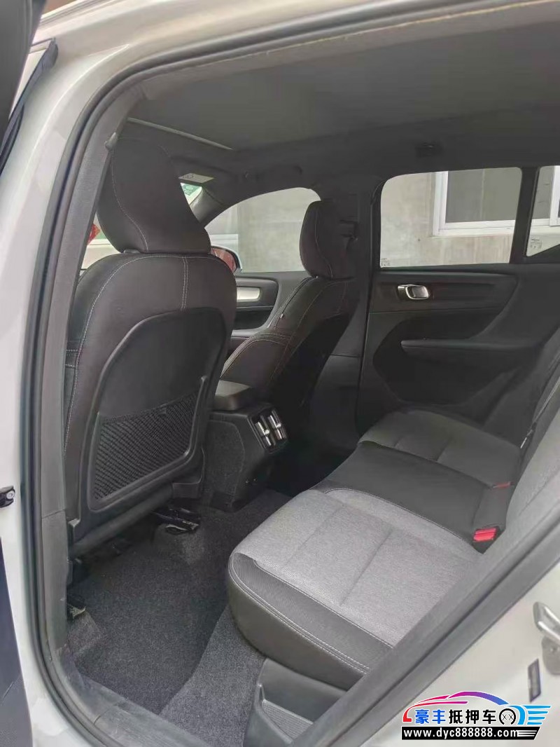 23年沃尔沃XC40轿车抵押车出售