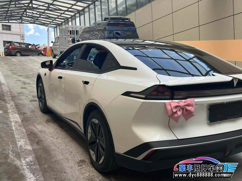 25年长安深蓝SL03轿车抵押车出售