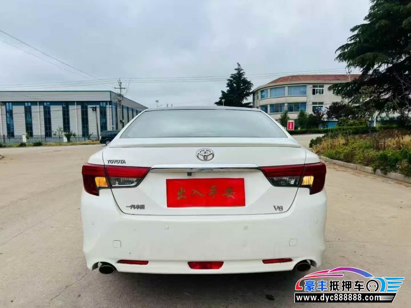 14年丰田锐志轿车抵押车出售