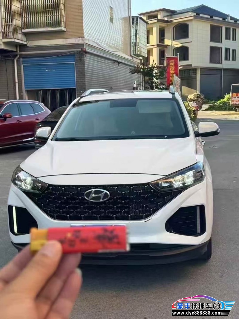 21年现代ix35轿车抵押车出售