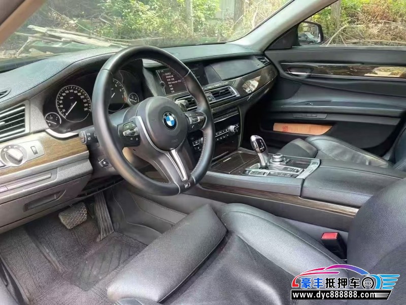 11年宝马7系轿车抵押车出售