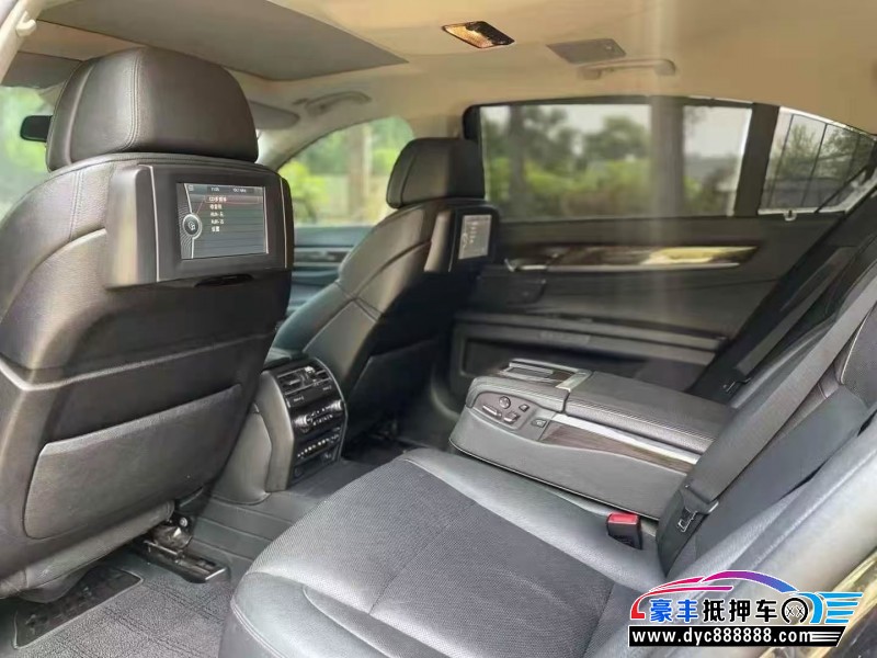 11年宝马7系轿车抵押车出售