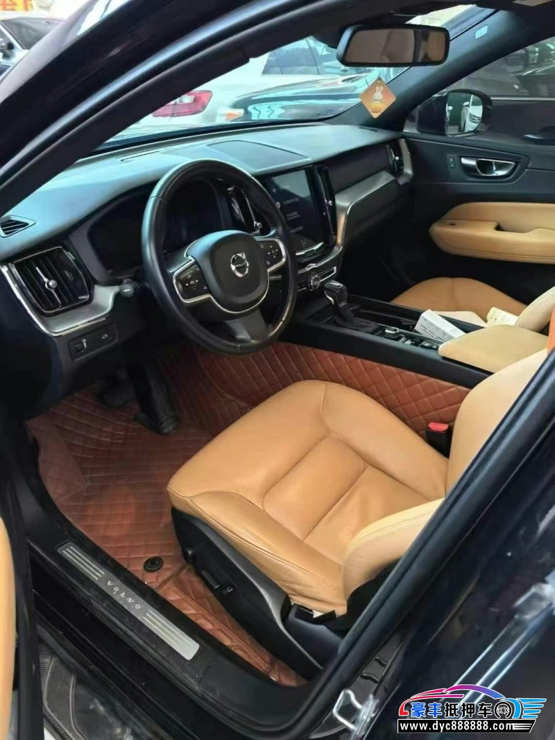 18年沃尔沃XC60轿车抵押车出售