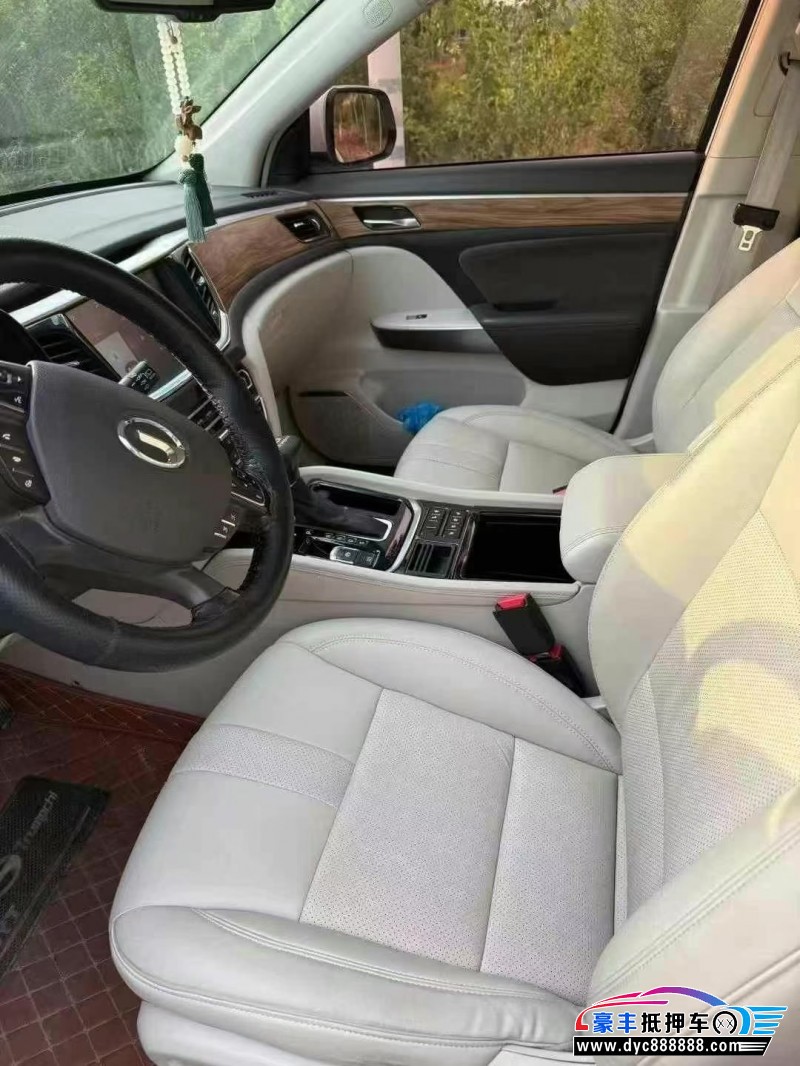 18年传祺GS8轿车抵押车出售