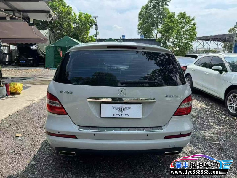 14年奔驰R轿车抵押车出售