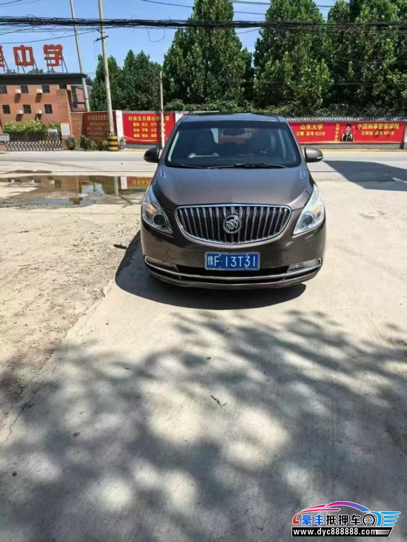 15年别克GL8轿车抵押车出售