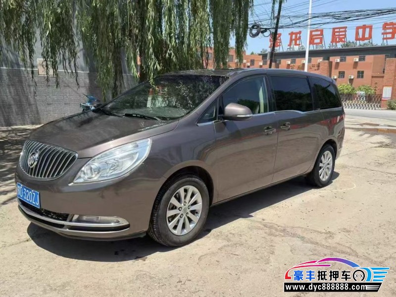 11年别克GL8轿车抵押车出售