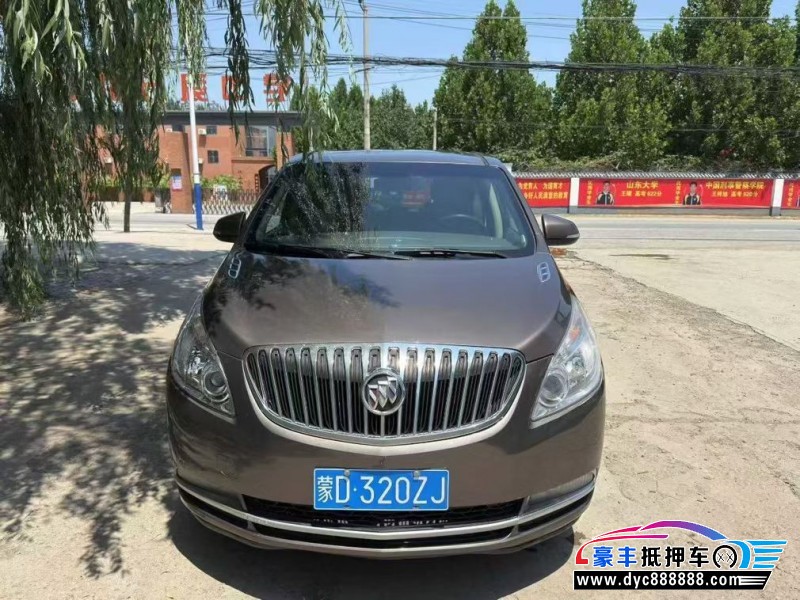 11年别克GL8轿车抵押车出售