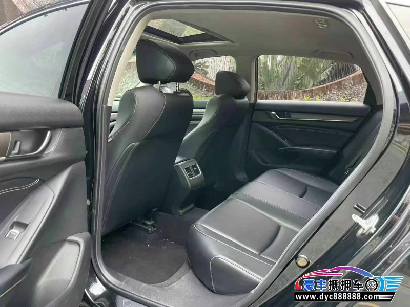 19年本田雅阁轿车抵押车出售