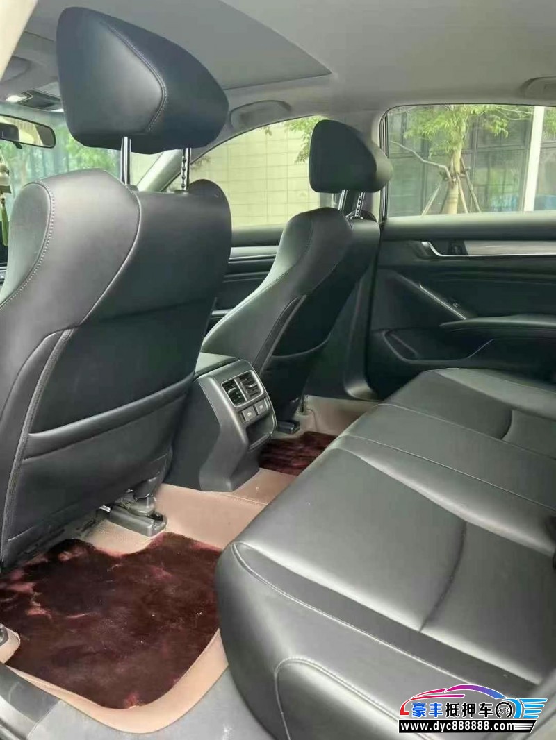 22年本田雅阁轿车抵押车出售