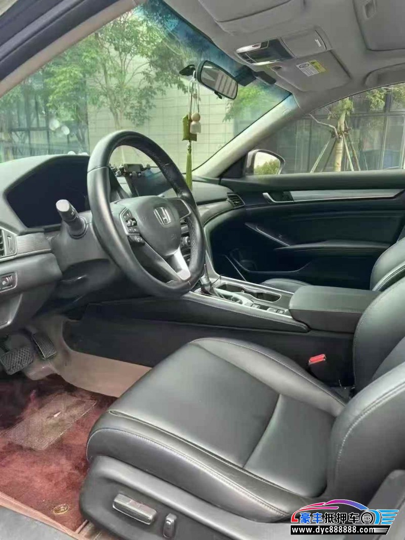 22年本田雅阁轿车抵押车出售