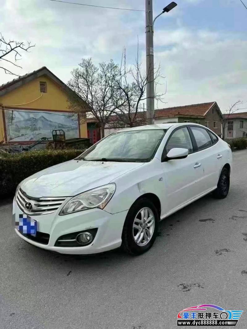 14年现代悦动轿车抵押车出售