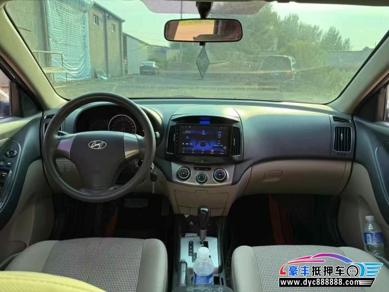 15年现代悦动轿车抵押车出售