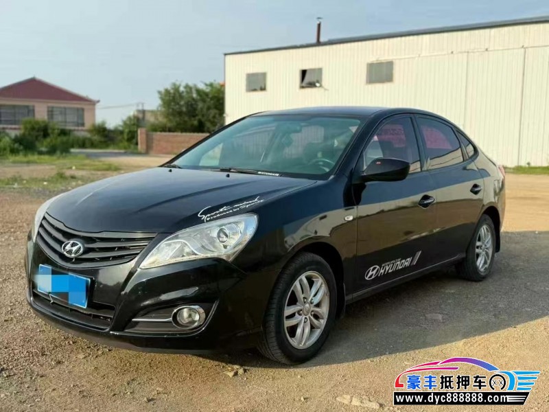抵押车出售15年现代悦动轿车