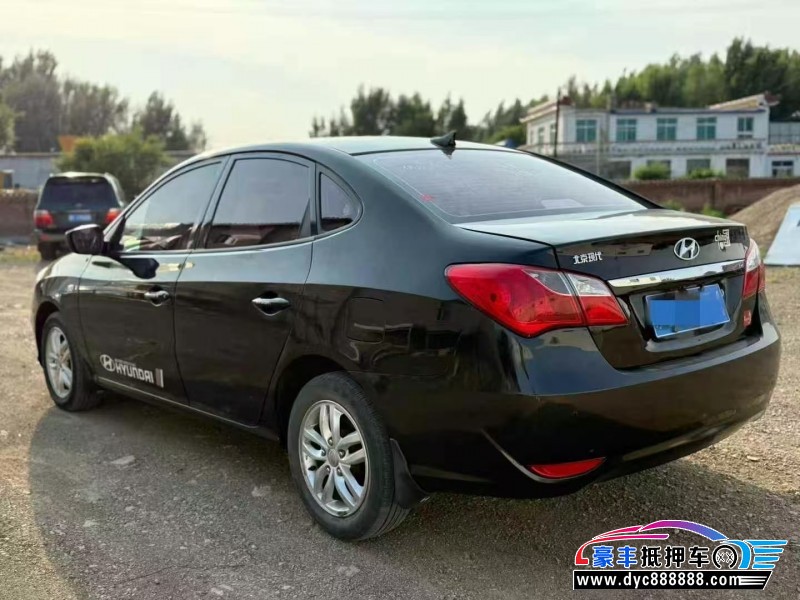 15年现代悦动轿车抵押车出售