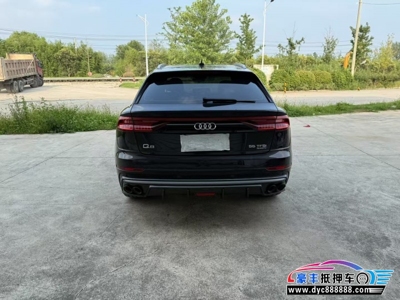 21年奥迪Q8SUV抵押车出售