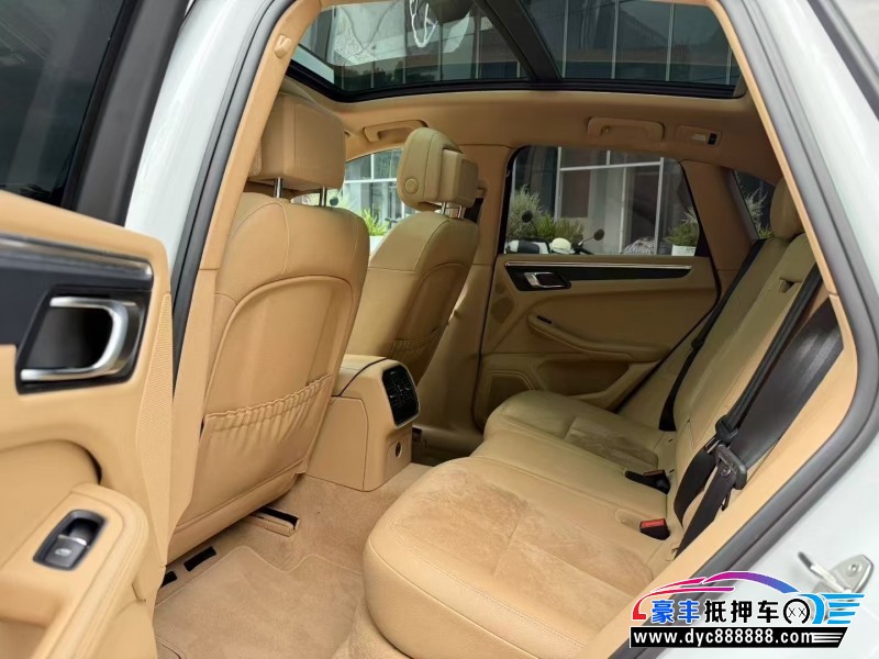 16年保时捷Macan迈凯轿车抵押车出售