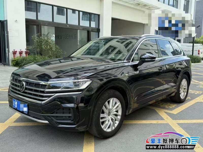 21年大众途锐轿车抵押车出售