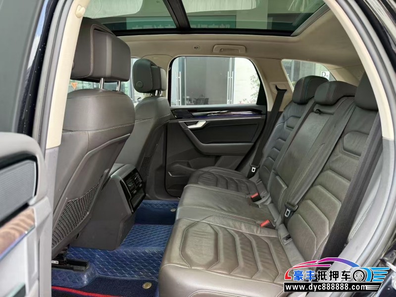 21年大众途锐轿车抵押车出售