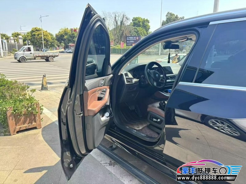 20年宝马X5轿车抵押车出售