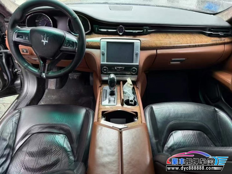 13年玛莎拉蒂总裁轿车抵押车出售