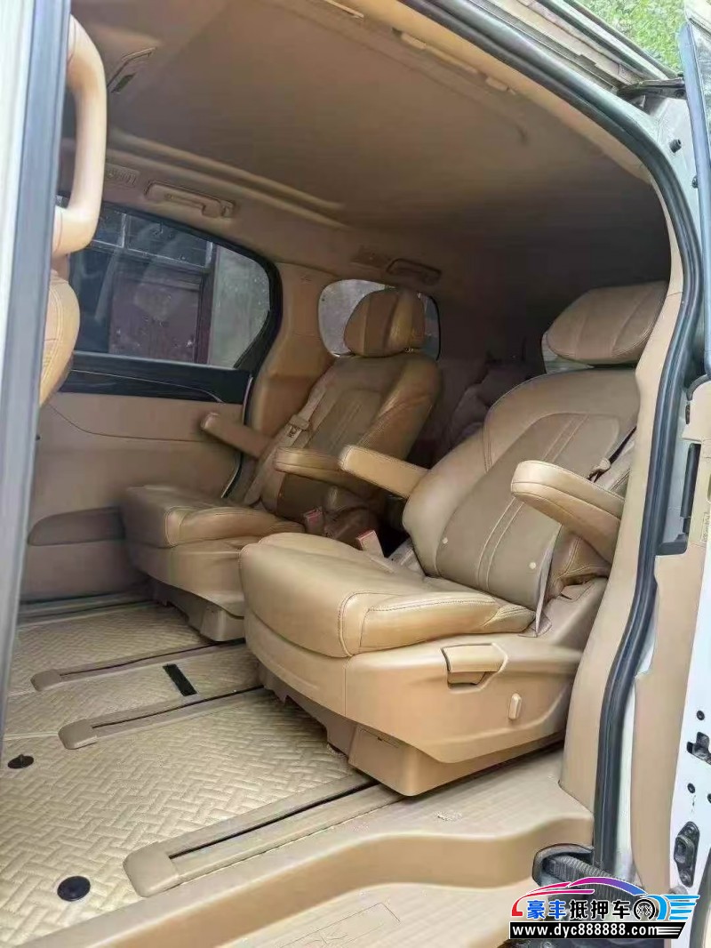 19年别克GL8轿车抵押车出售