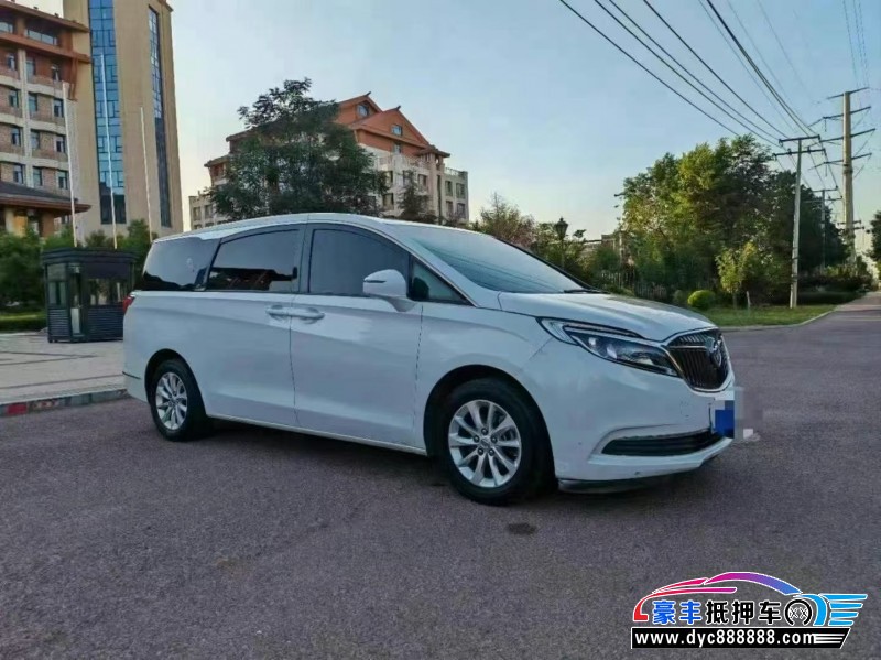 17年别克GL8轿车抵押车出售