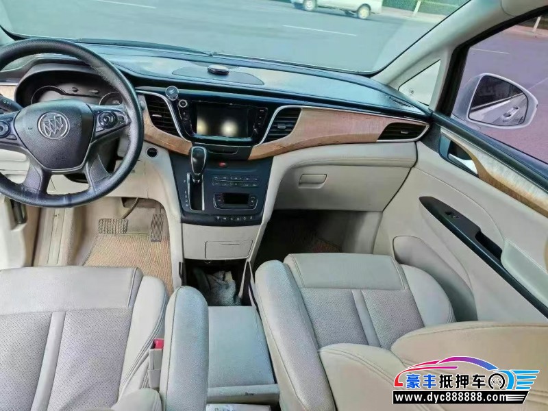 17年别克GL8轿车抵押车出售