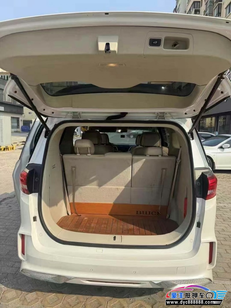 19年别克GL8轿车抵押车出售