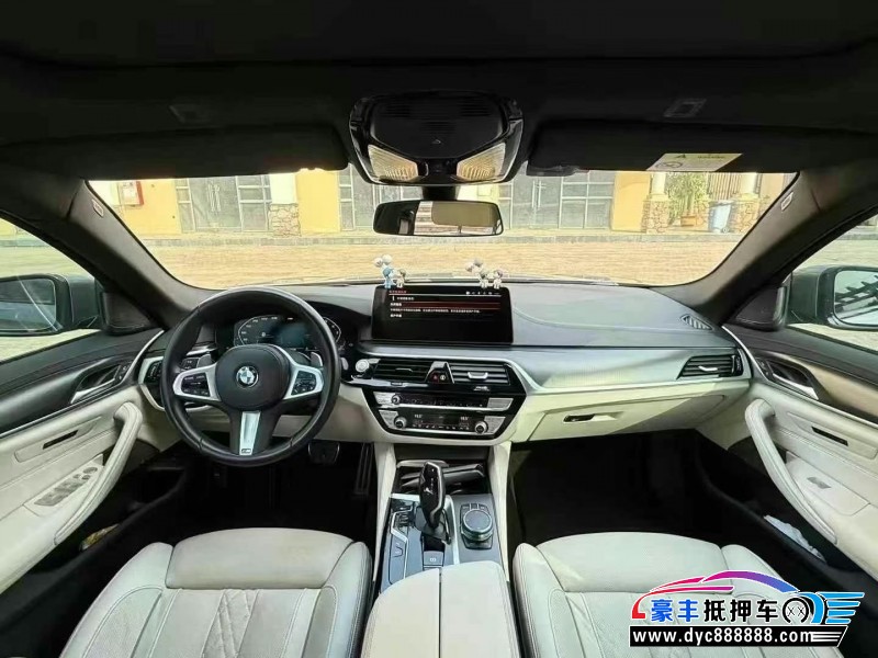 22年宝马5系轿车抵押车出售