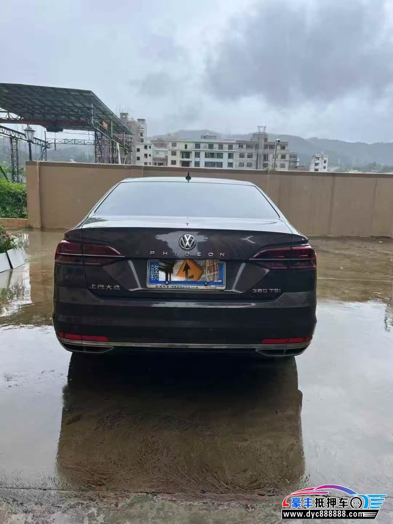 19年大众辉昂轿车抵押车出售