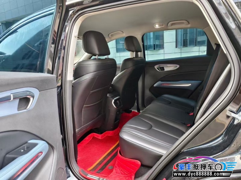 23年奔腾T90轿车抵押车出售