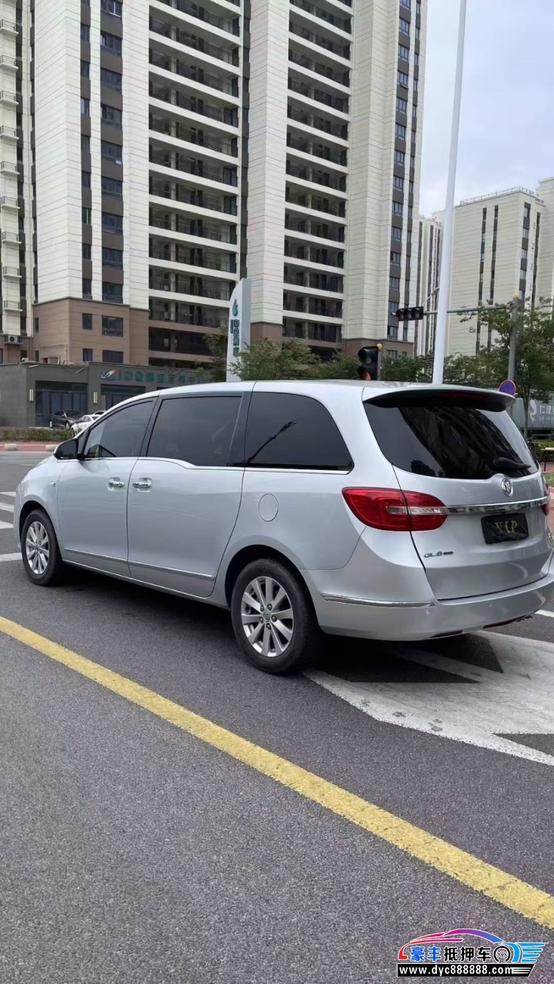 19年别克GL8轿车抵押车出售