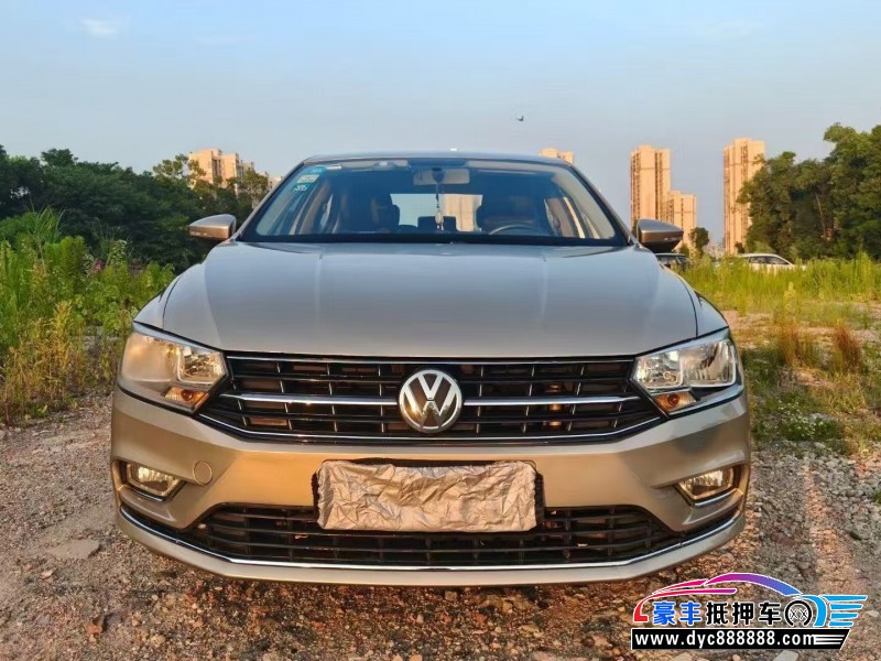 16年大众宝来轿车抵押车出售