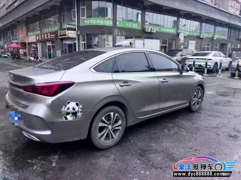 20年长安逸动轿车抵押车出售