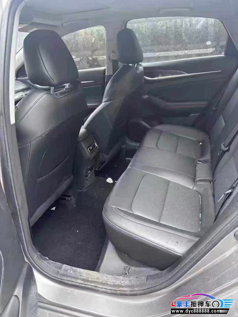 20年长安逸动轿车抵押车出售