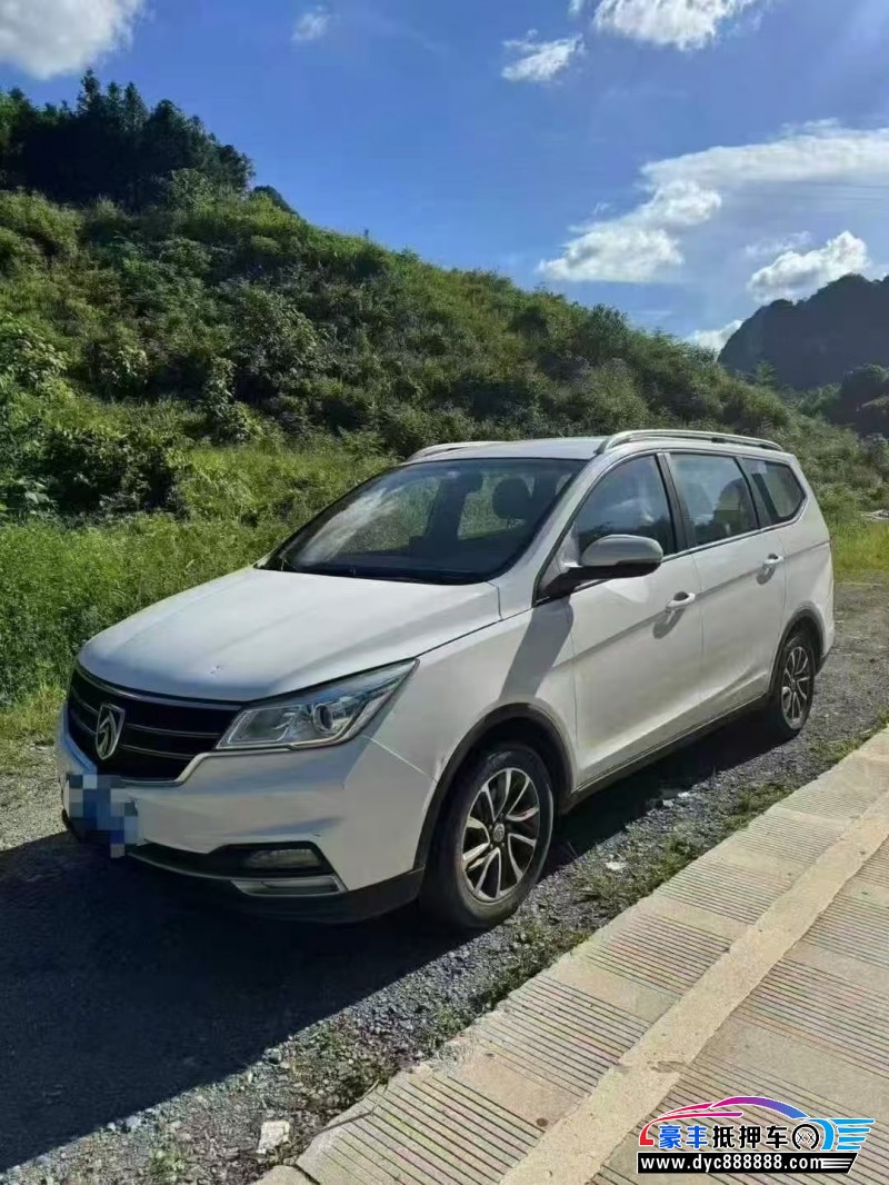 18年宝骏730轿车抵押车出售