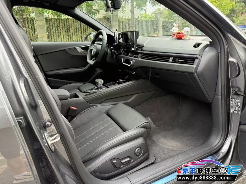 23年奥迪A4L轿车抵押车出售