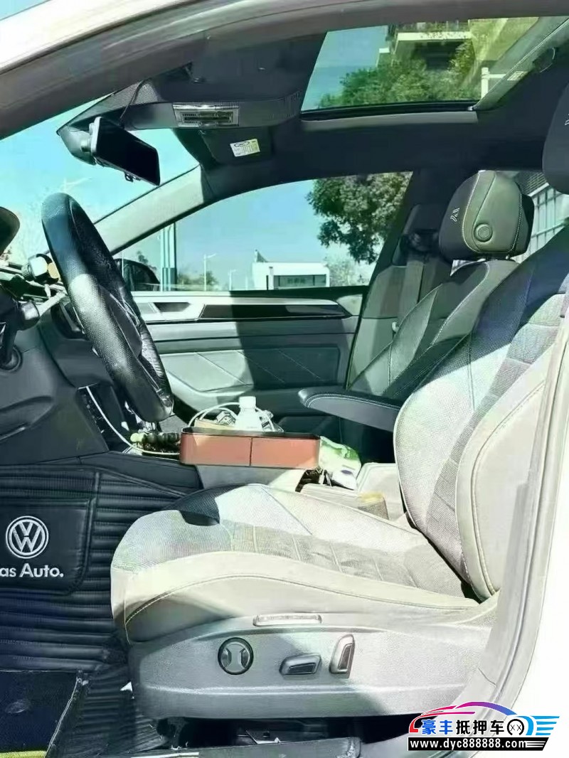 21年大众CC轿车抵押车出售
