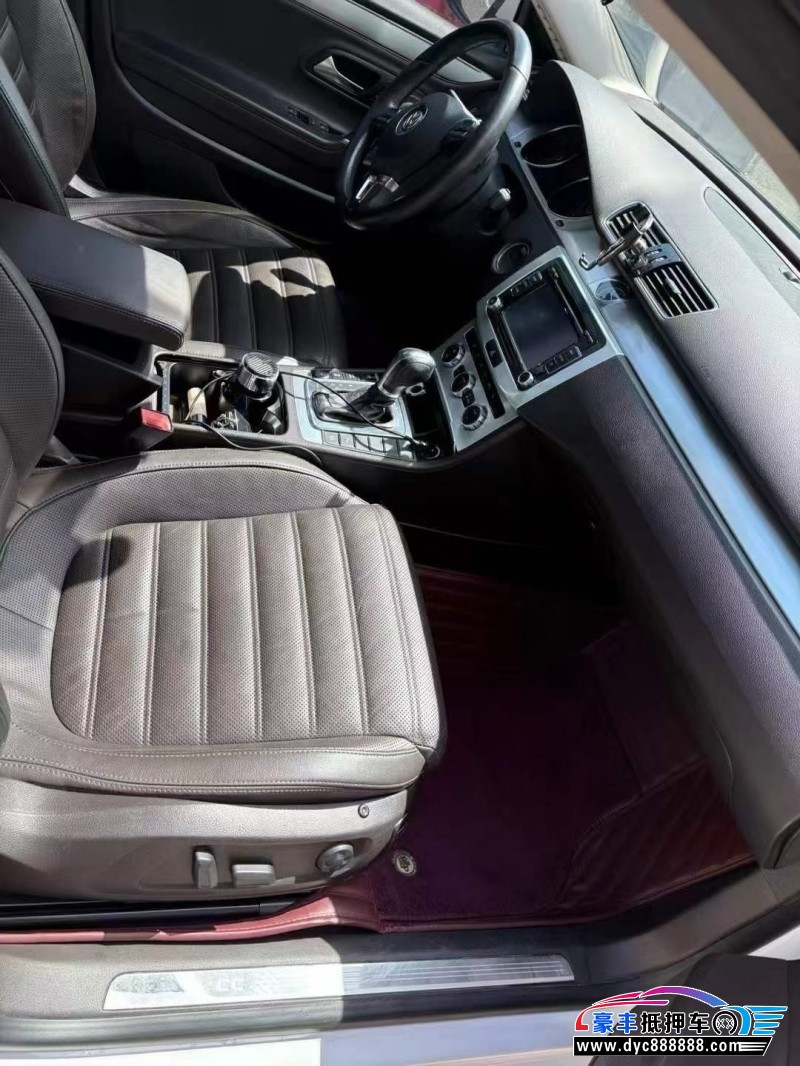 16年大众CC轿车抵押车出售