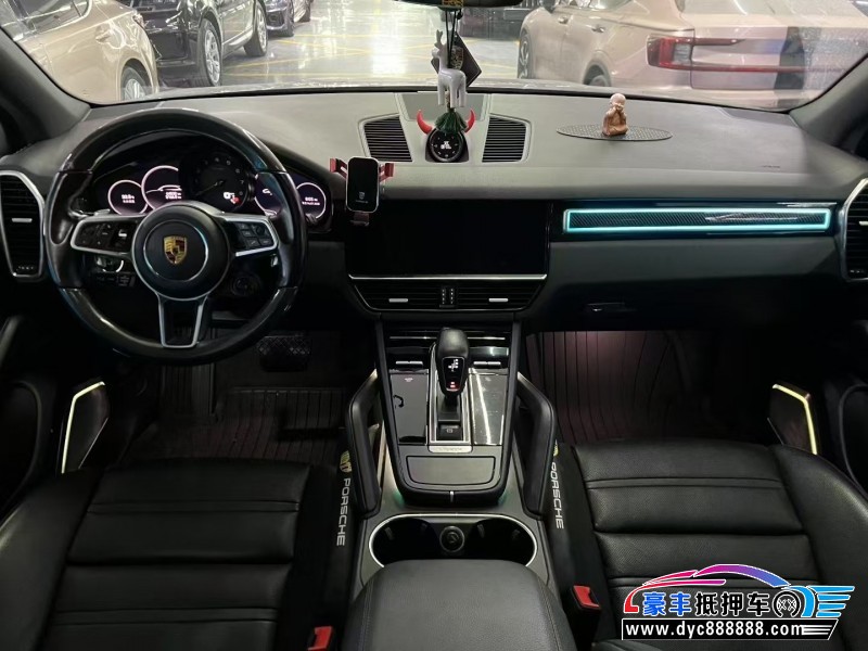 22年保时捷卡宴轿车抵押车出售