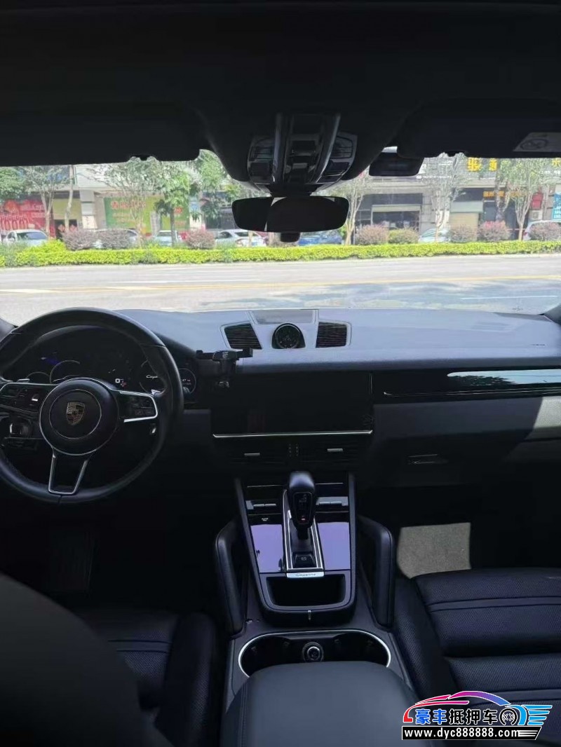 19年保时捷卡宴轿车抵押车出售