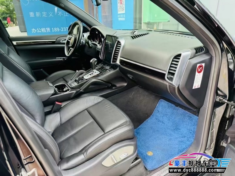 16年保时捷卡宴轿车抵押车出售