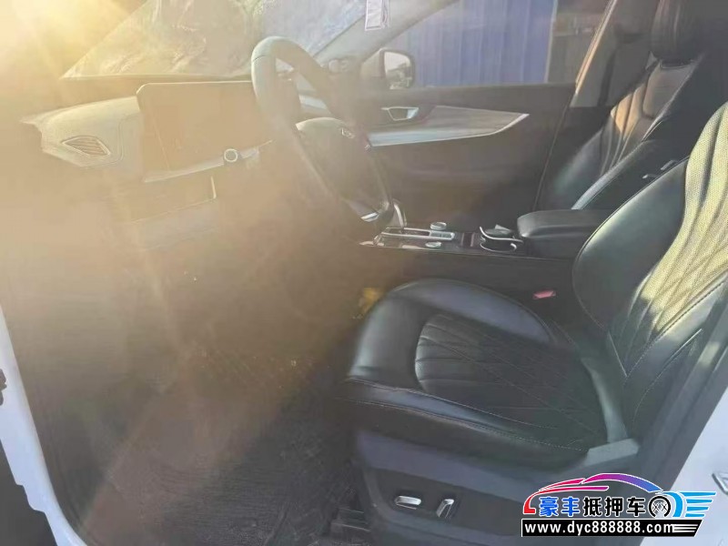 22年奇瑞瑞虎8轿车抵押车出售