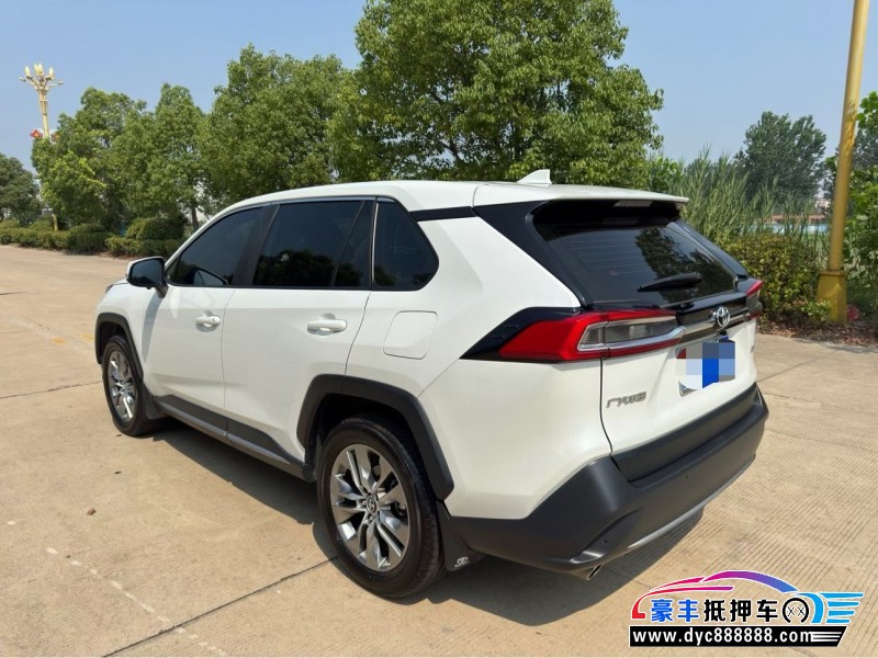 24年丰田威兰达轿车抵押车出售