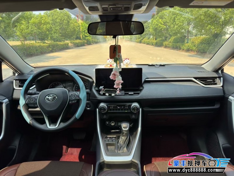 24年丰田威兰达轿车抵押车出售